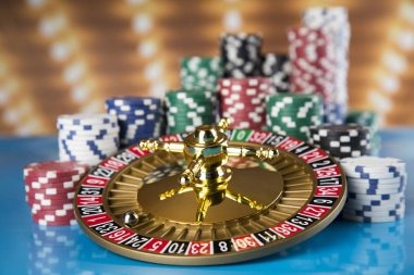 Wild Fireworks live-dealer studio with Dragon Tiger card table and professional dealer